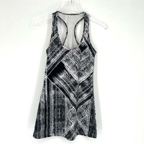 Lululemon Tank Top Women 8‎ Cool Racerback Heat Wave White Black Geometric - Picture 1 of 6